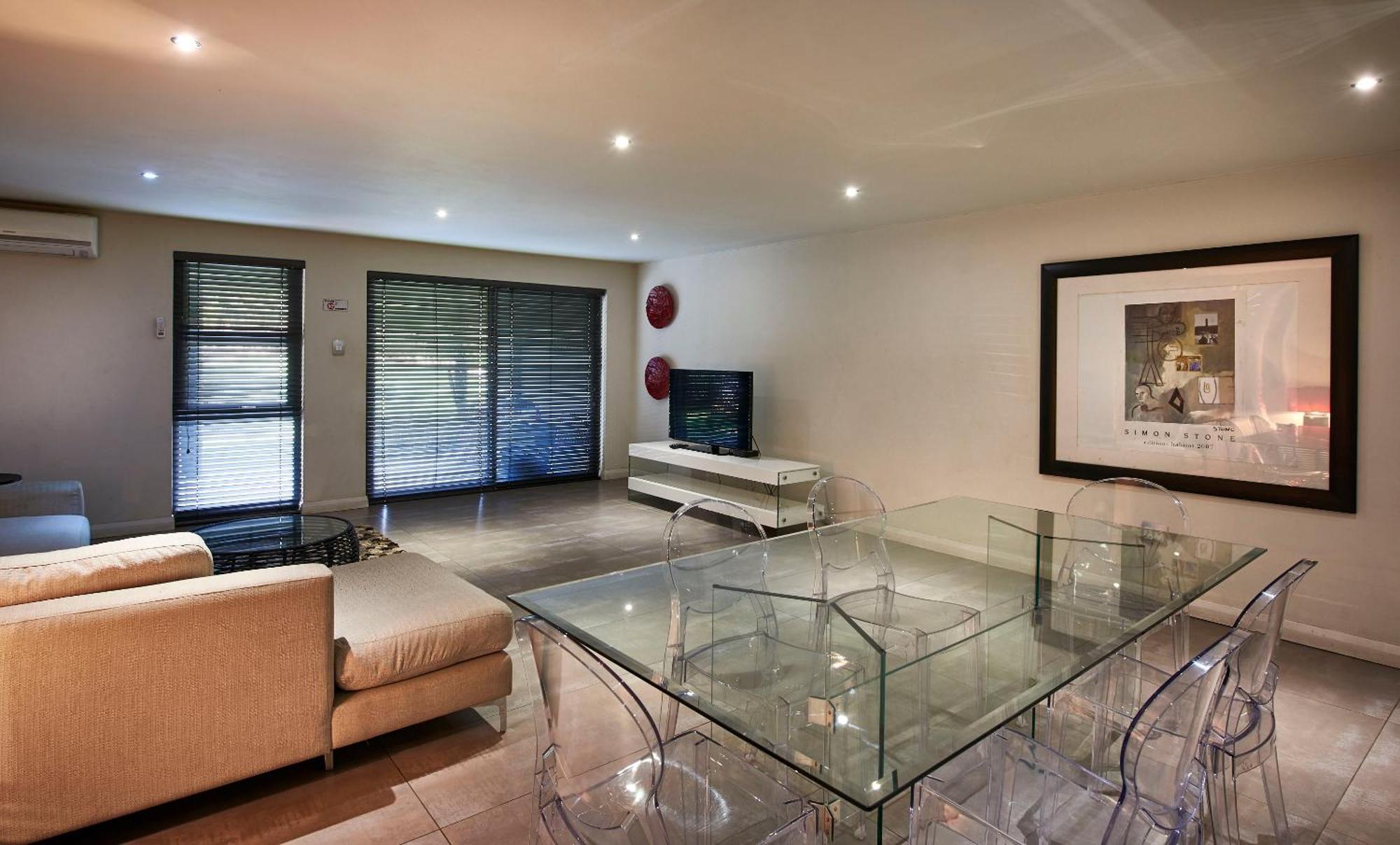 Dynasty Forest Sandown Serviced Apartments & Self Catering Hotel جوهانسبورغ الغرفة الصورة