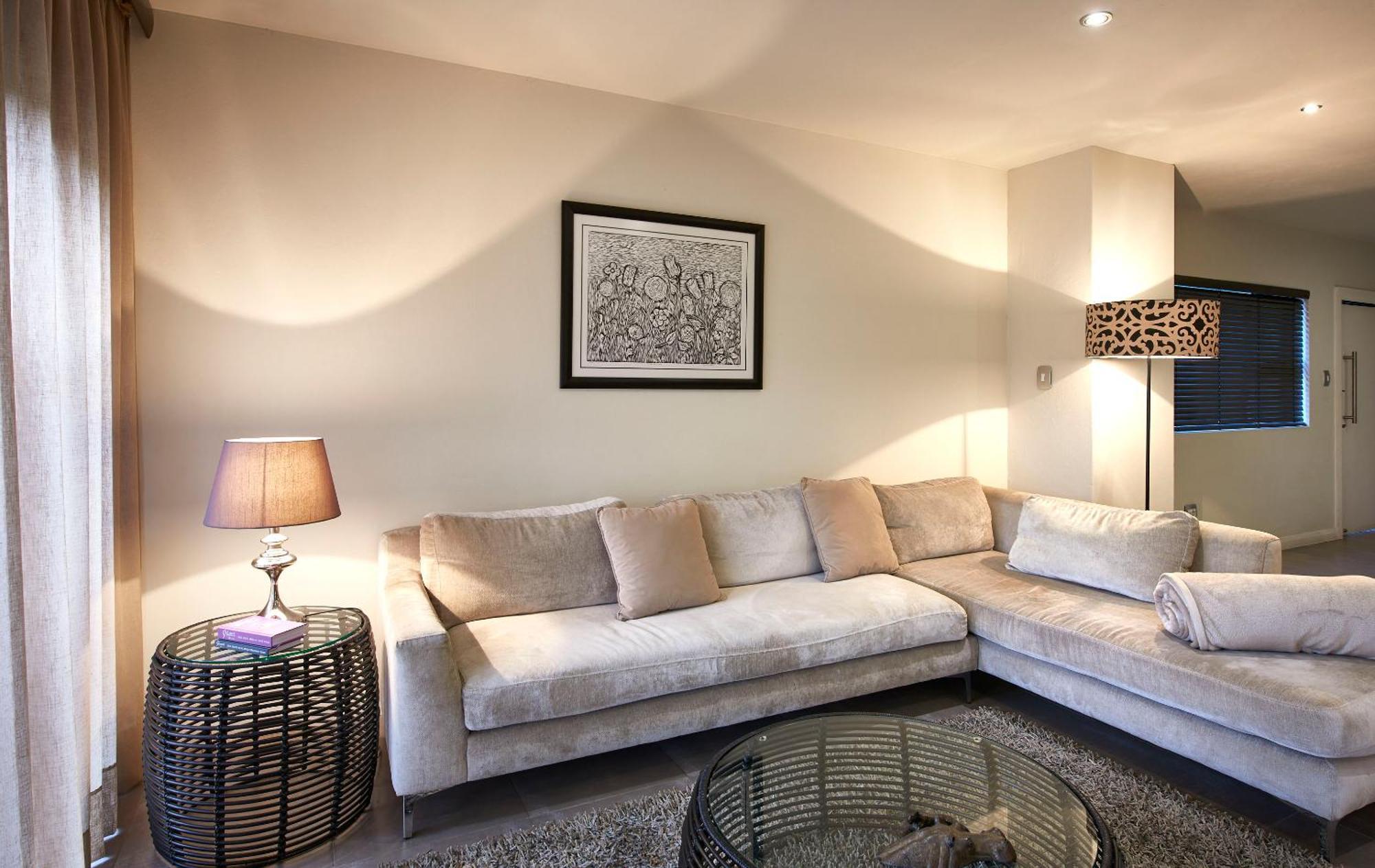 Dynasty Forest Sandown Serviced Apartments & Self Catering Hotel جوهانسبورغ الغرفة الصورة