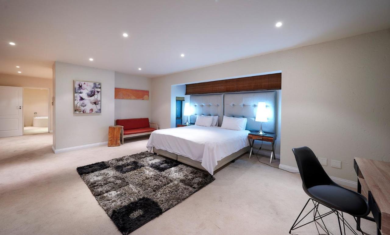 Dynasty Forest Sandown Serviced Apartments & Self Catering Hotel جوهانسبورغ المظهر الخارجي الصورة